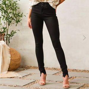 KanCan Signature split hem skinny jean